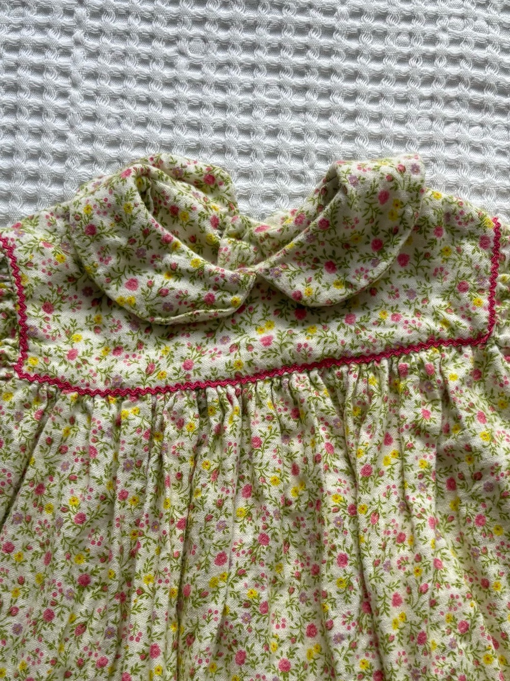 Vintage Floral Flannel Nightgown Bonnet Set Ric Rac Pioneer Cottagecore 2T/3T - Picture 3 of 7